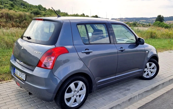 Suzuki Swift cena 16400 przebieg: 238000, rok produkcji 2009 z Bielawa małe 137